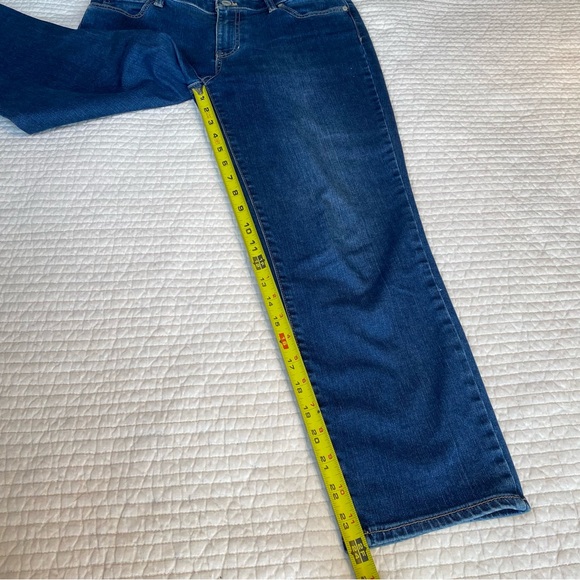 Talbots Straight Crop Denim Jeans Size 6 Blue Wash Mid Rise Casual Classic - Picture 12 of 14